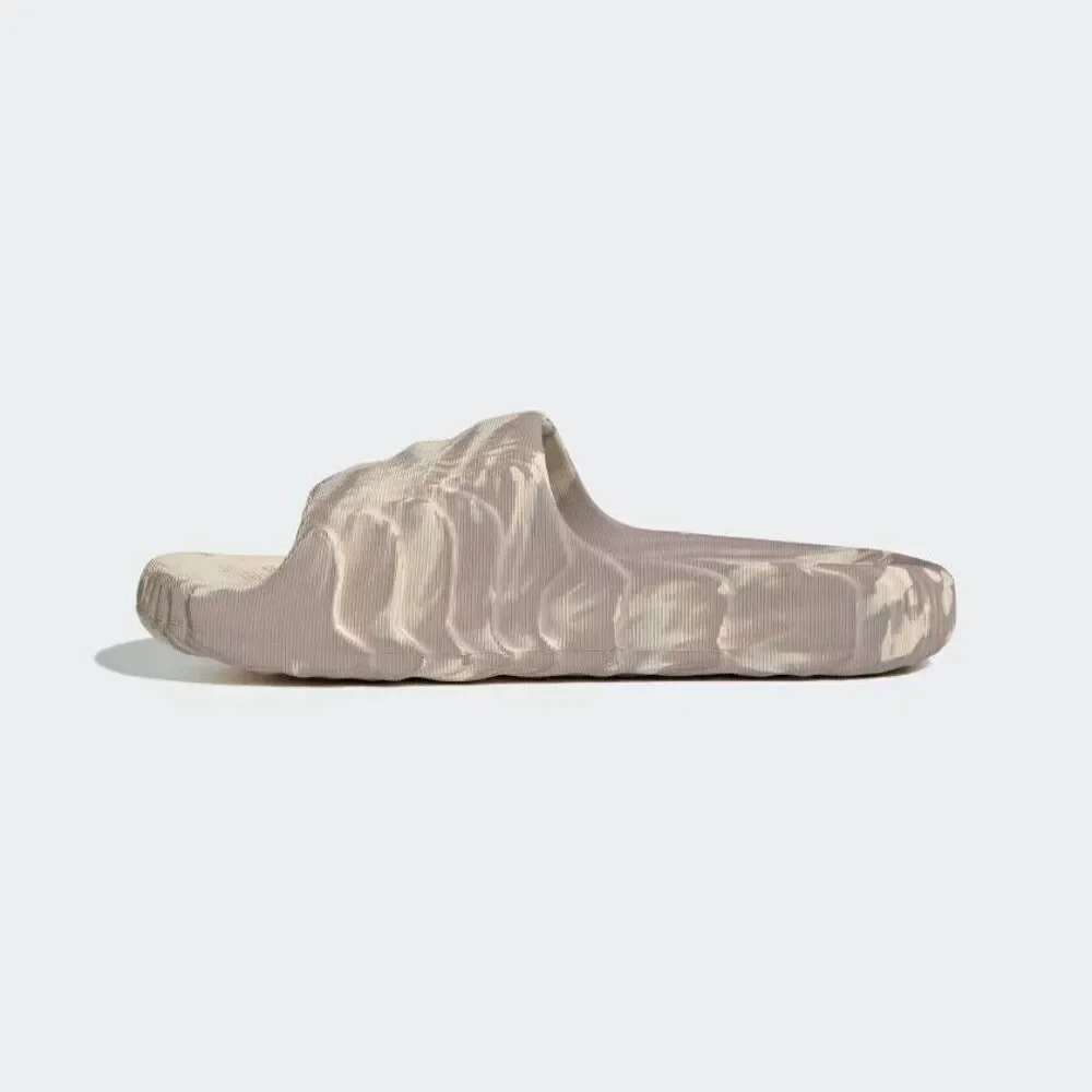 Adidas Adilette 22 HP6516 Slide Slippers Men's Sand Strata Wonder Slip-on NR8371 - Picture 4 of 10